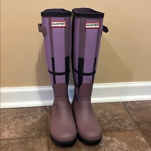 Hunter Purple Tall Rain Boots size 6